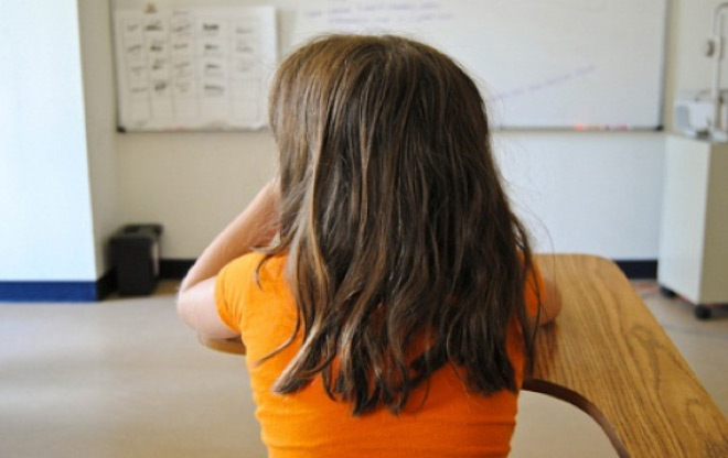 girl-at-desk